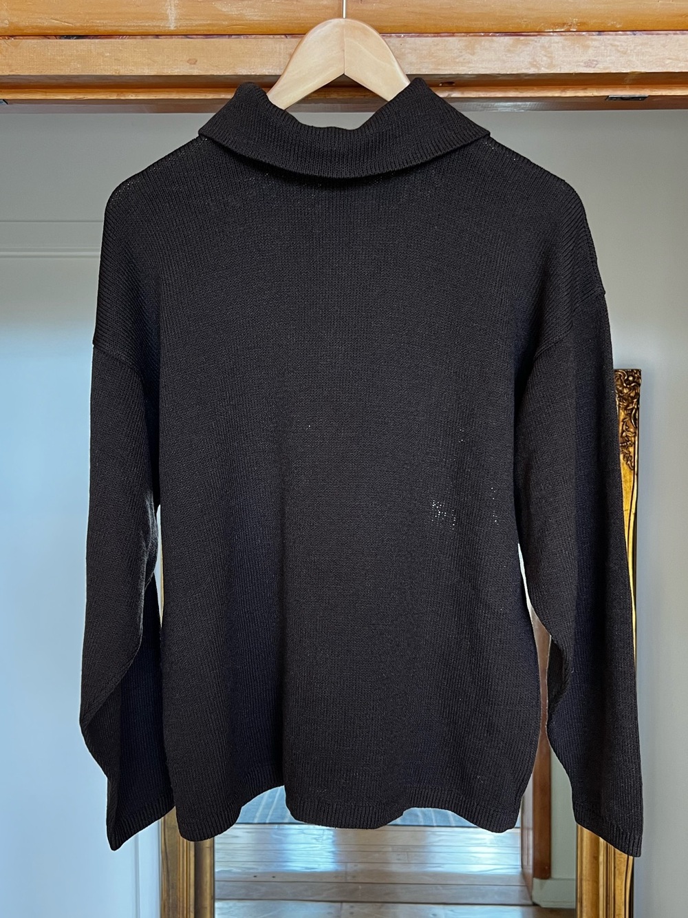 St John Sportswear Santana knit brown mock turtleneck back zip sweater size L